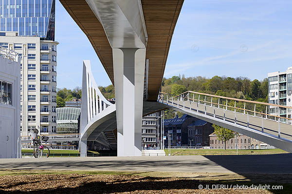 Liège - passerelle sur la Meuse